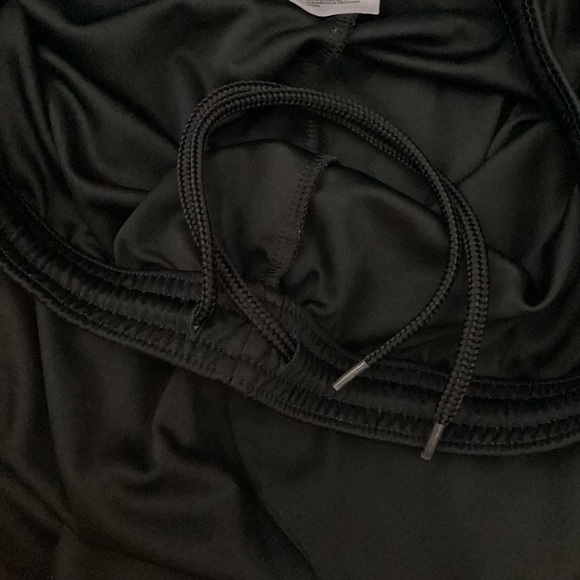 \Adidas\ Climacool Black Shorts - Picture 16 of 16